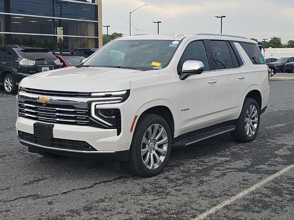 Used 2025 Chevrolet Tahoe Premier AWD/4WD image 16