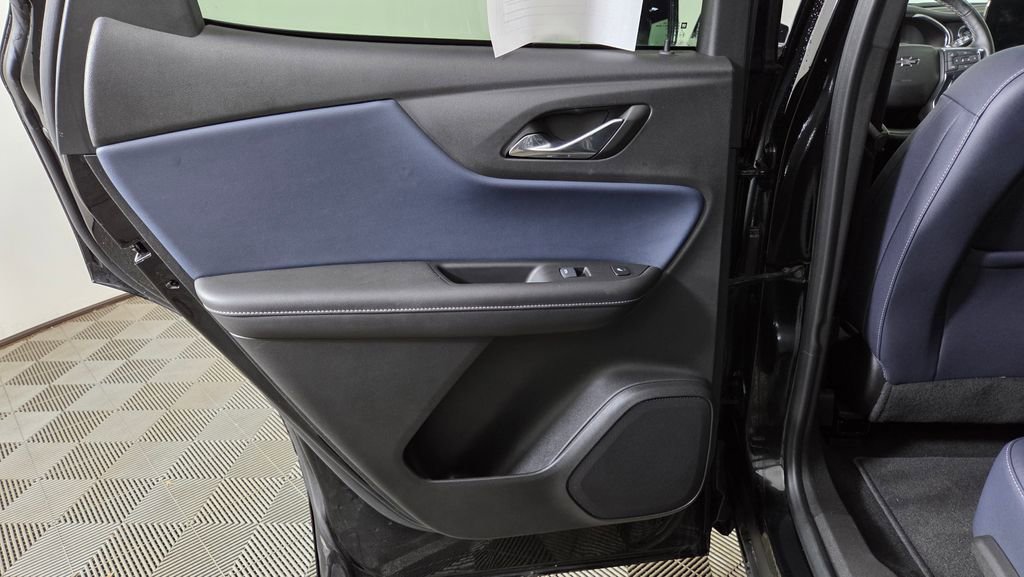 Used 2025 Chevrolet Blazer RS w/ Driver Confidence II Package image 29
