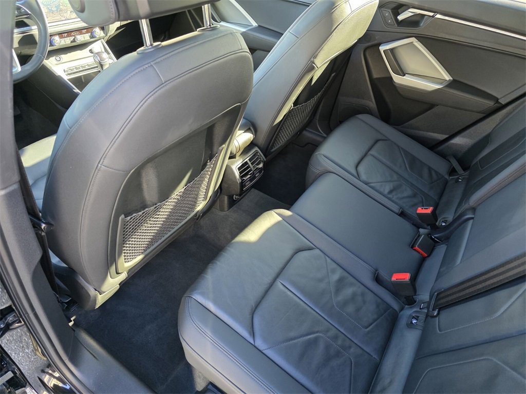 Used 2022 Audi Q3 2.0T Premium Plus image 14