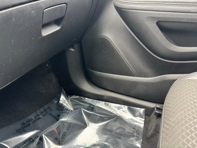 Certified 2021 Buick Encore Preferred image 19