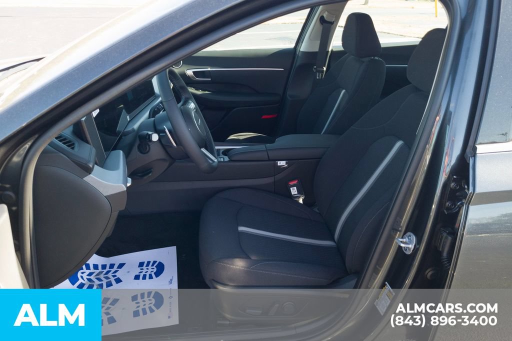 Used 2025 Hyundai Sonata SEL FWD image 14