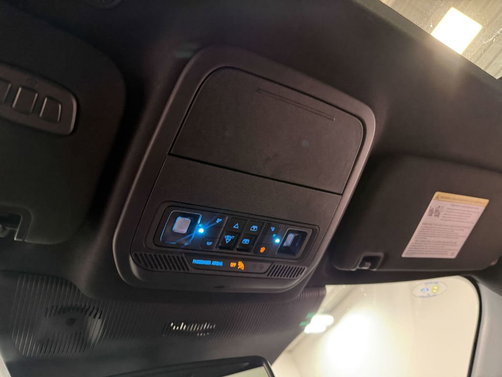 Used 2025 Ford Explorer Platinum w/ LUX Leather Package image 87