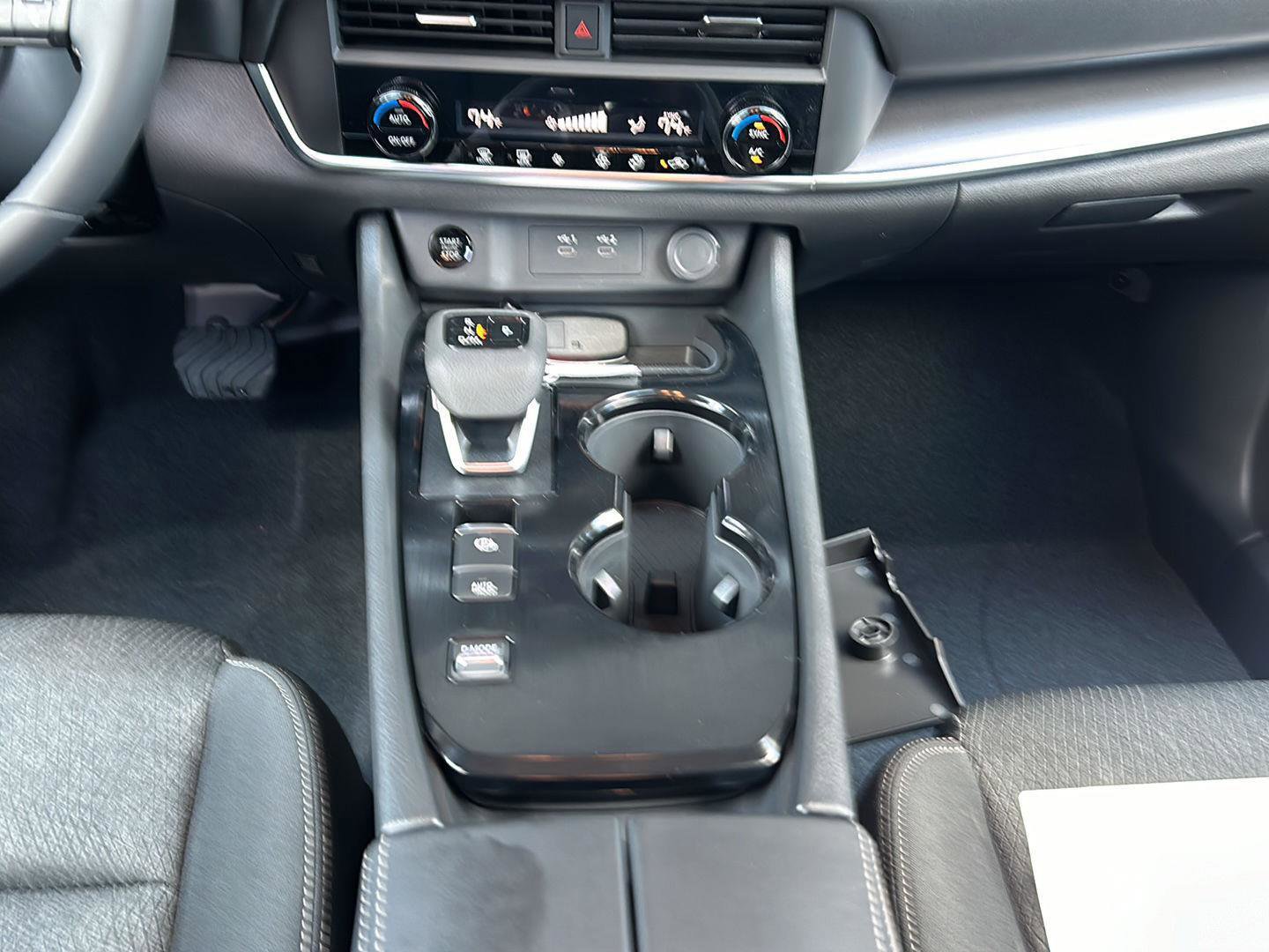 New 2026 Nissan Rogue SV image 18