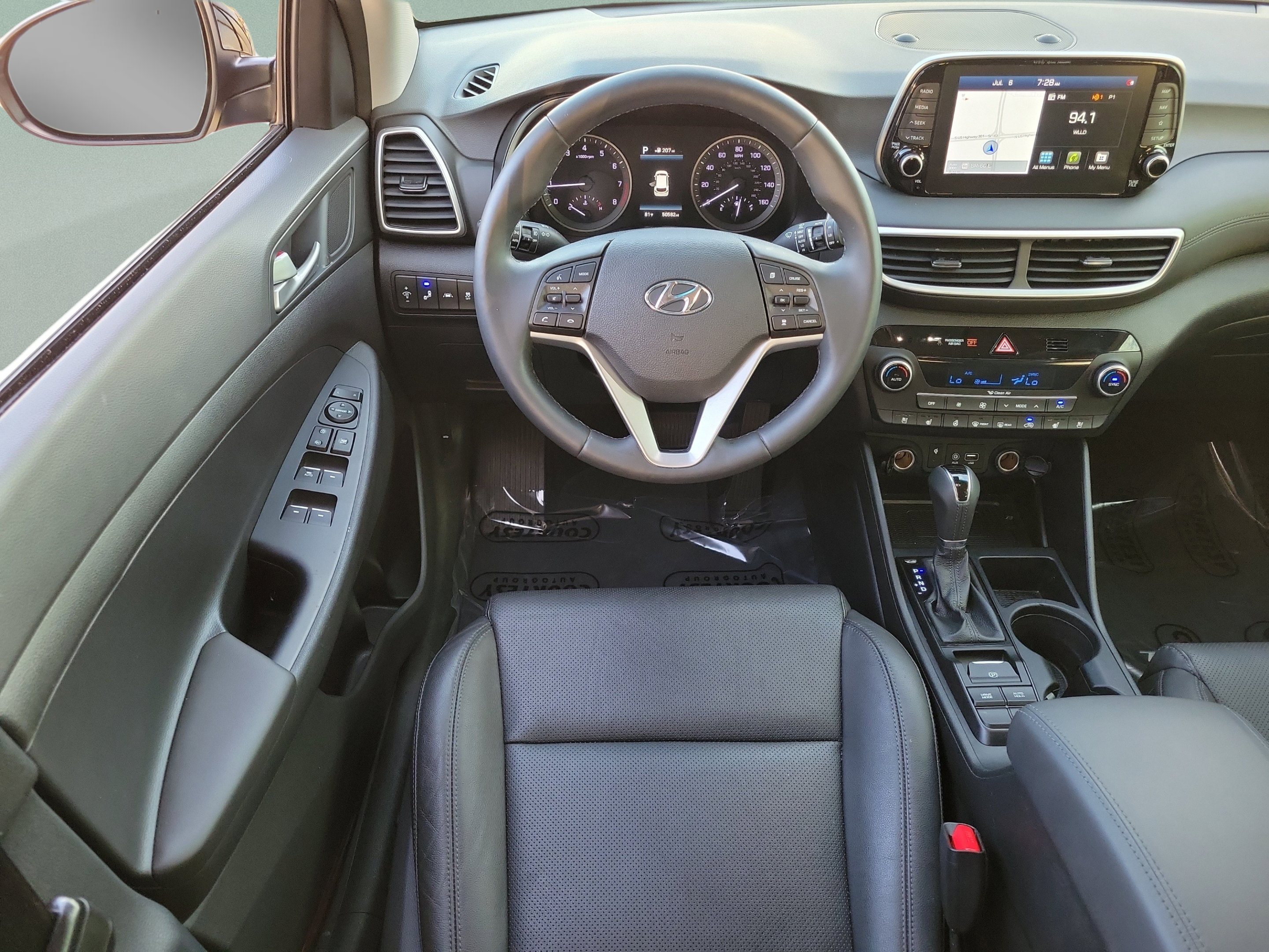 Used 2021 Hyundai Tucson Ultimate w/ Cargo Package FWD image 9