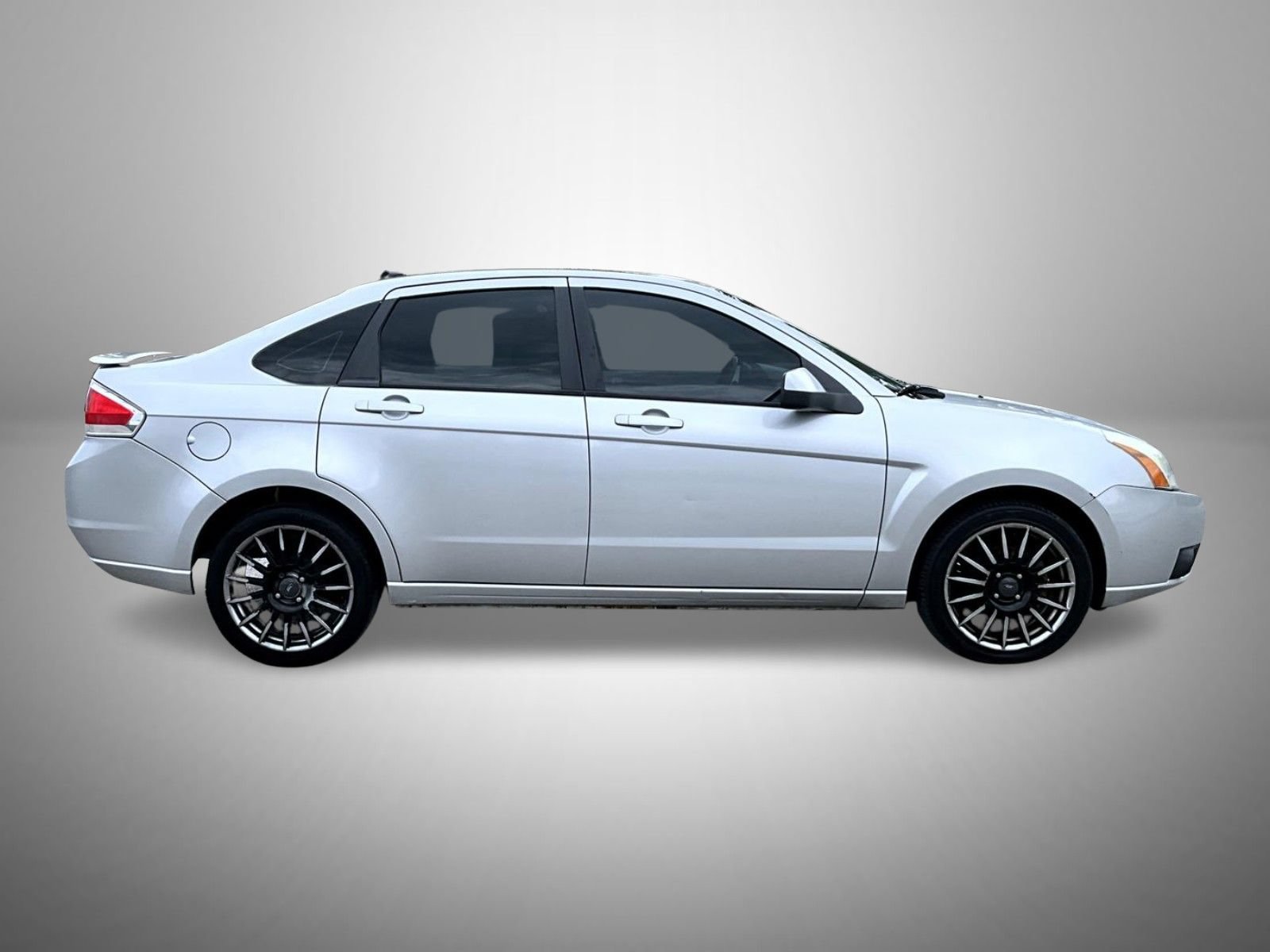 Used 2009 Ford Focus SES FWD image 4