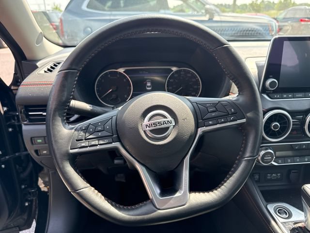 Used 2025 Nissan Sentra SR w/ SR Premium Package FWD image 16