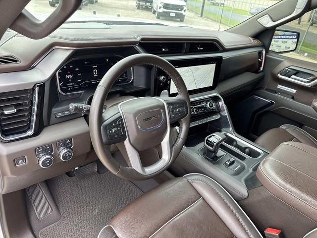 Used 2024 GMC Sierra 1500 Denali w/ Technology Package AWD/4WD image 39