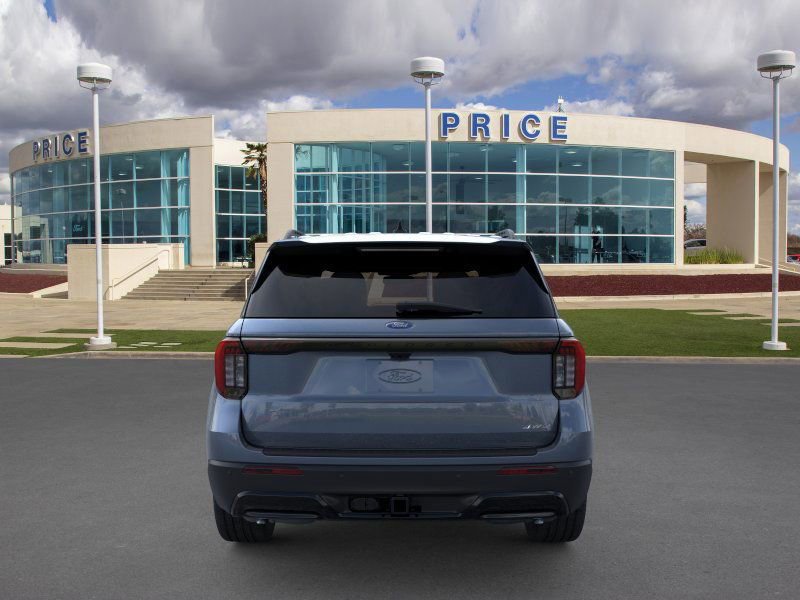 Used 2025 Ford Explorer ST-Line image 5