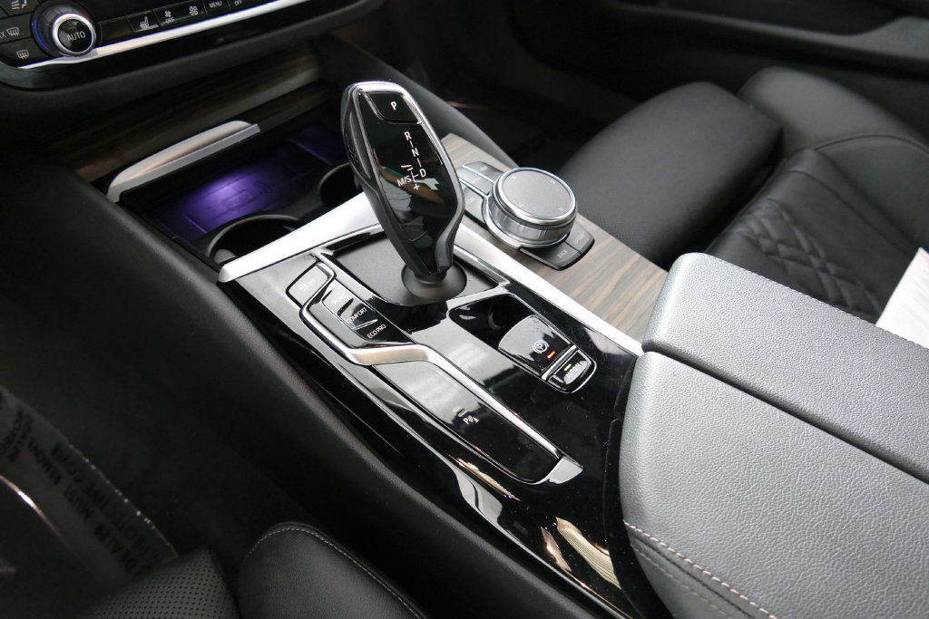Used 2023 BMW 530i xDrive w/ Premium Package AWD/4WD image 22