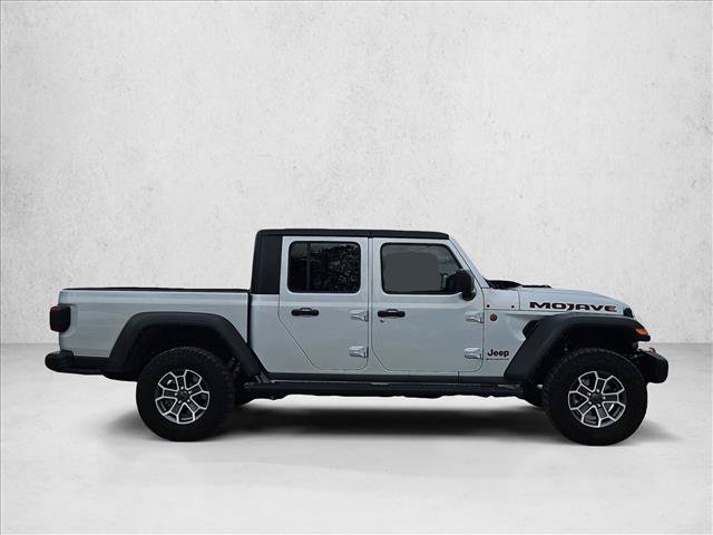 Used 2024 Jeep Gladiator Mojave w/ Steel Bumper Group AWD/4WD image 4