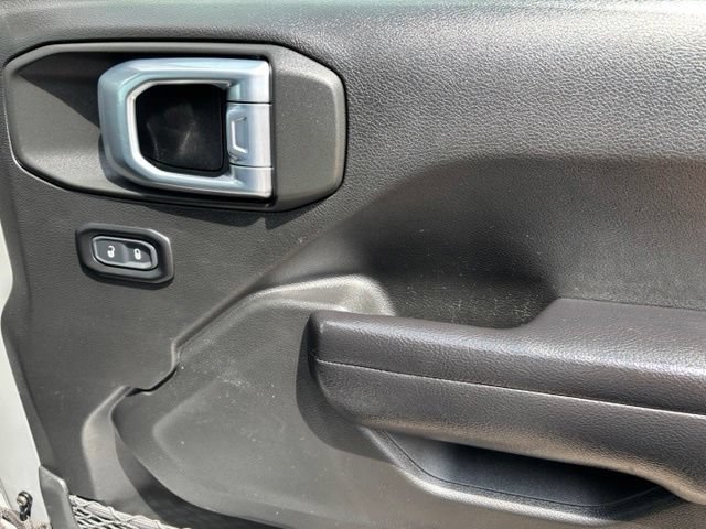 Used 2021 Jeep Gladiator Mojave AWD/4WD image 24