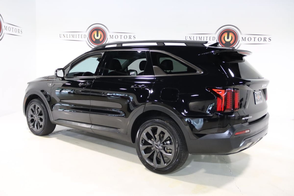 Used 2023 Kia Sorento X-Line EX AWD/4WD image 3