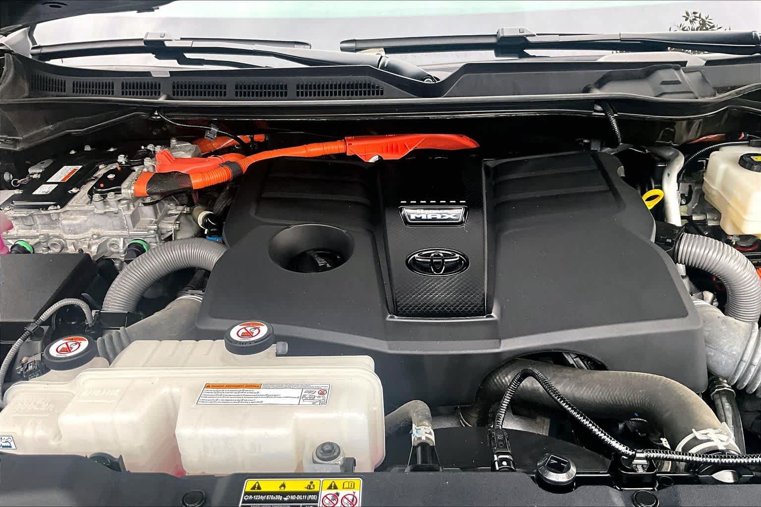 Used 2024 Toyota Tundra Limited w/ Power Package AWD/4WD image 31
