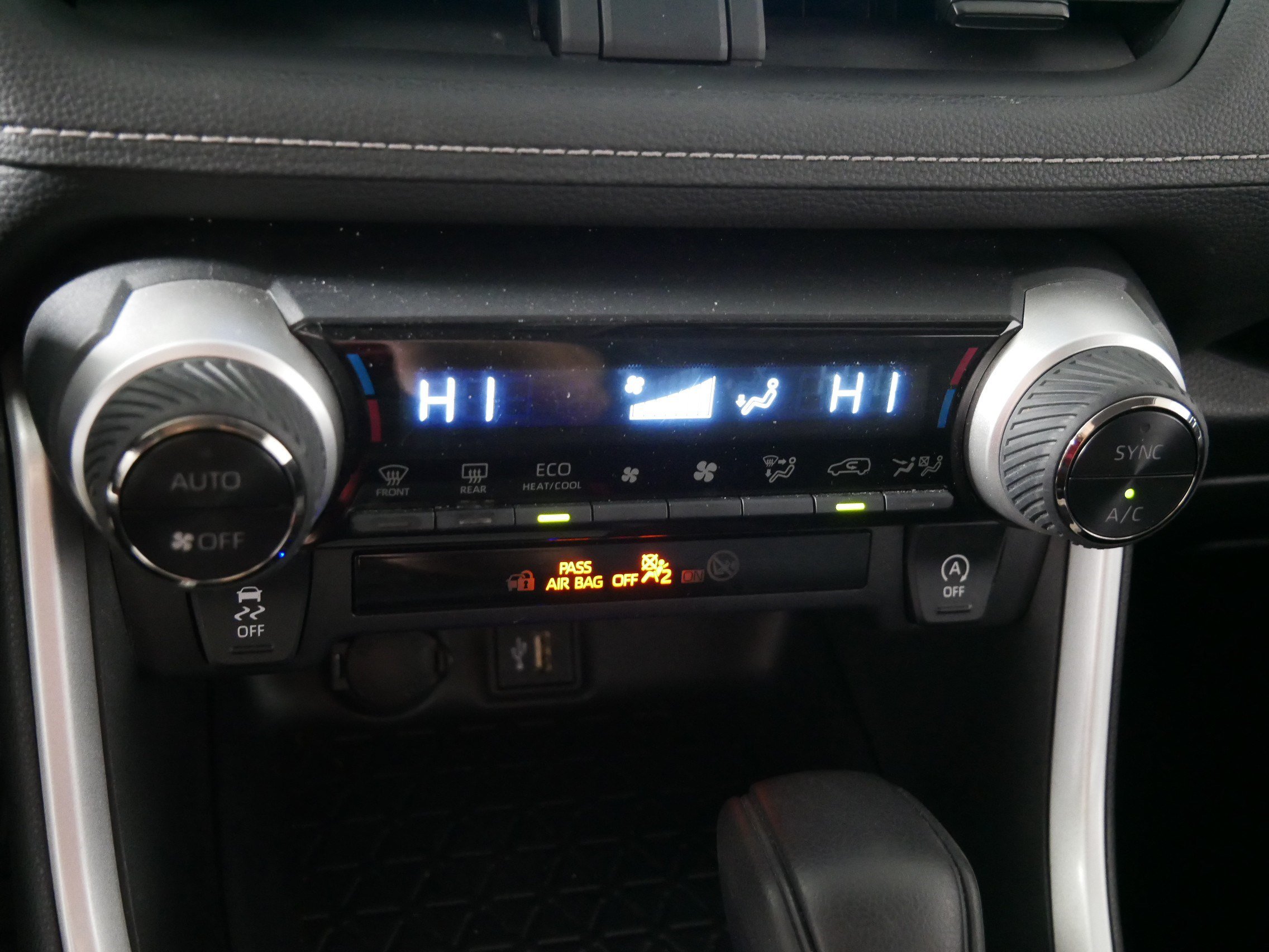 Certified 2024 Toyota RAV4 XLE FWD image 23