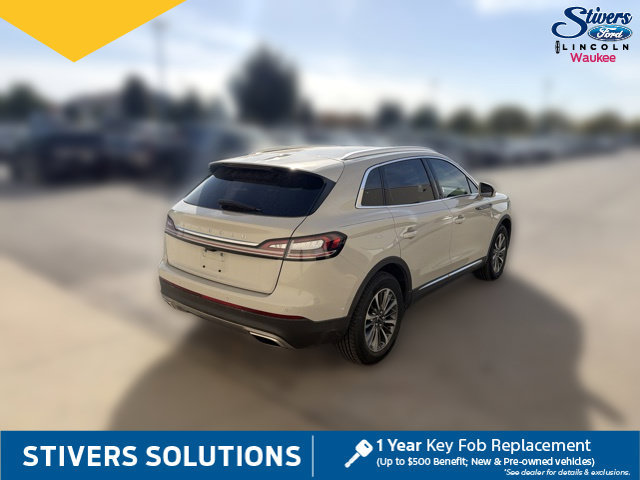 Used 2022 Lincoln Nautilus FWD w/ Premium Package image 6