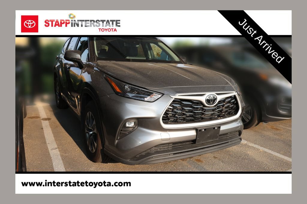 Used 2025 Toyota Highlander XLE
