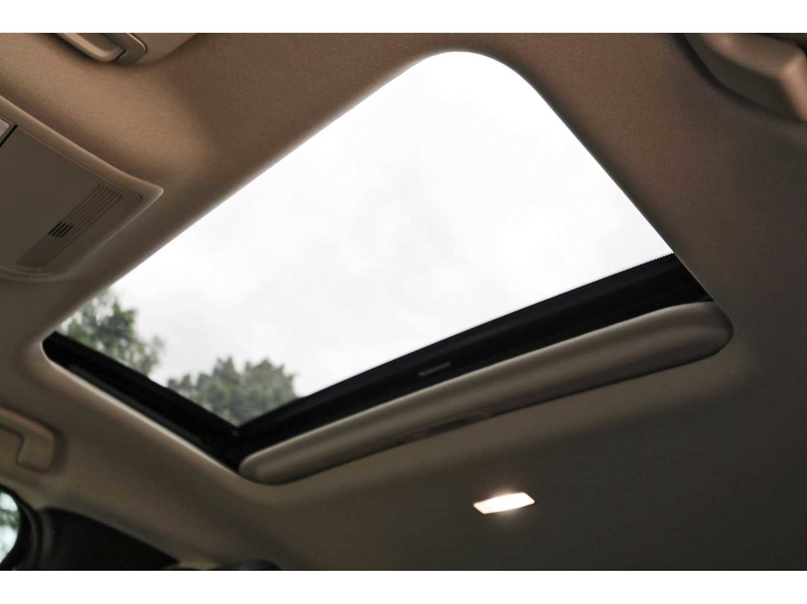 Certified 2025 MAZDA CX-30 AWD 2.5 S w/ Preferred Package image 28