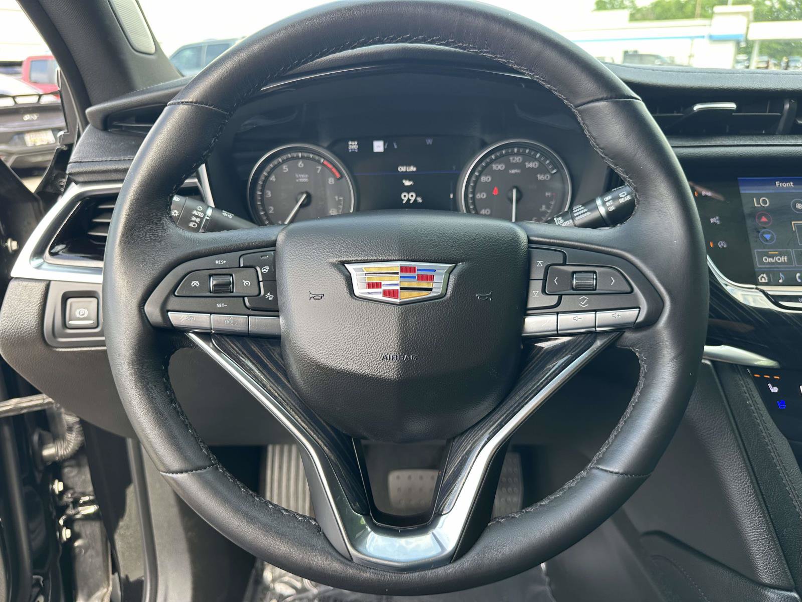 Used 2024 Cadillac XT6 Premium Luxury w/ Technology Package AWD/4WD image 14