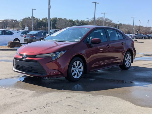 Used 2025 Toyota Corolla LE image 10