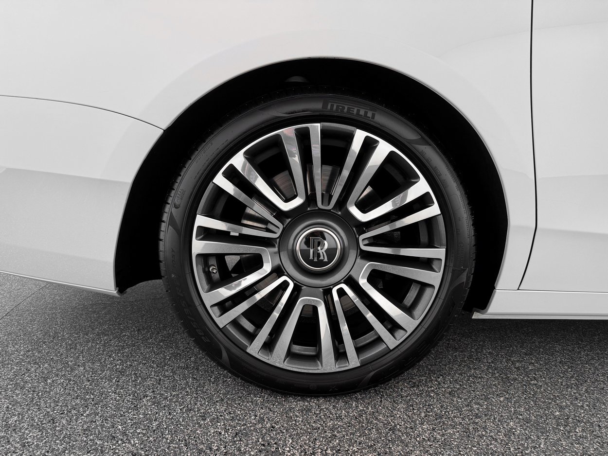 Certified 2022 Rolls-Royce Ghost image 38