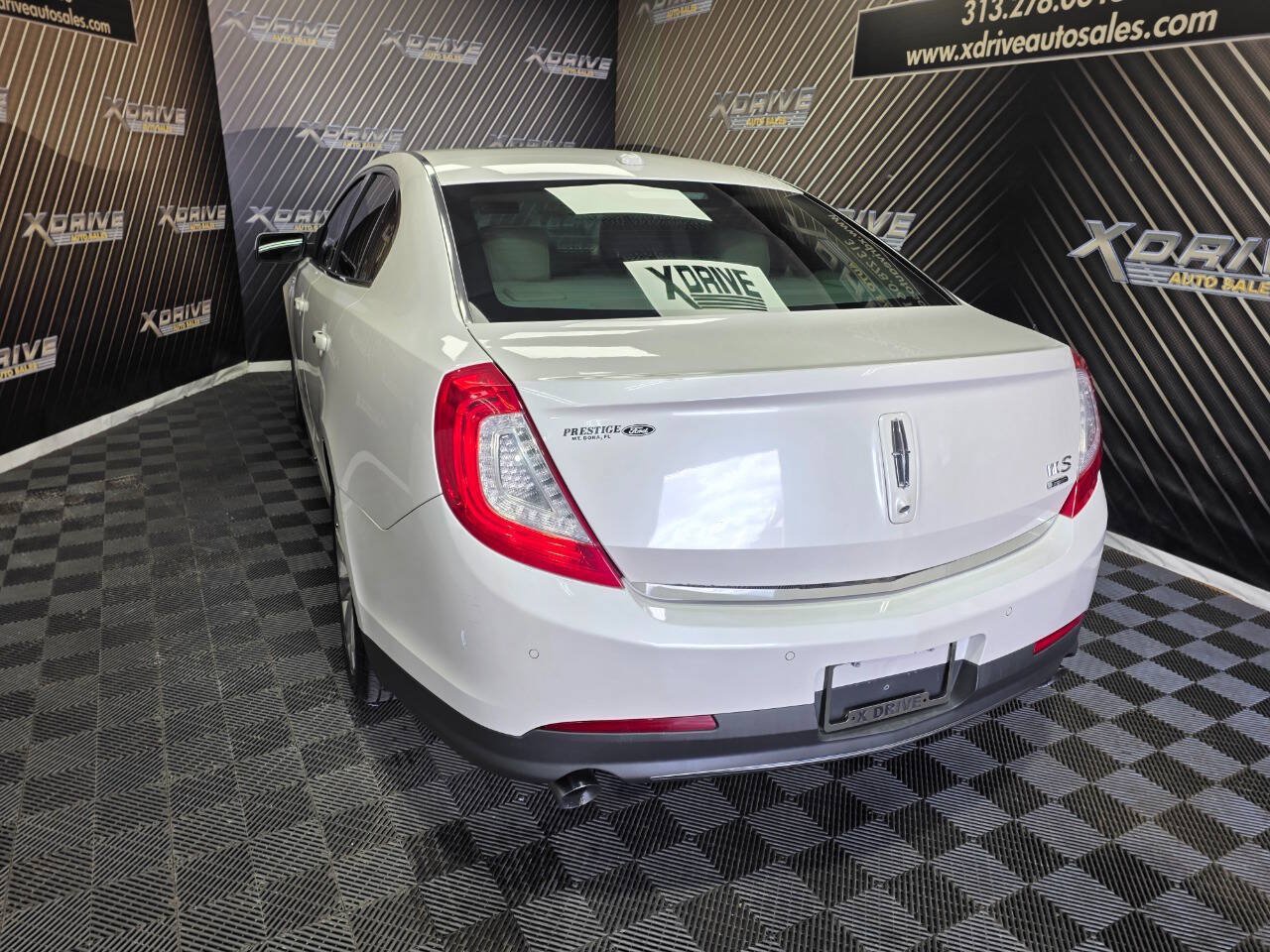 Used 2014 Lincoln MKS AWD w/ Equipment Group 201A image 11