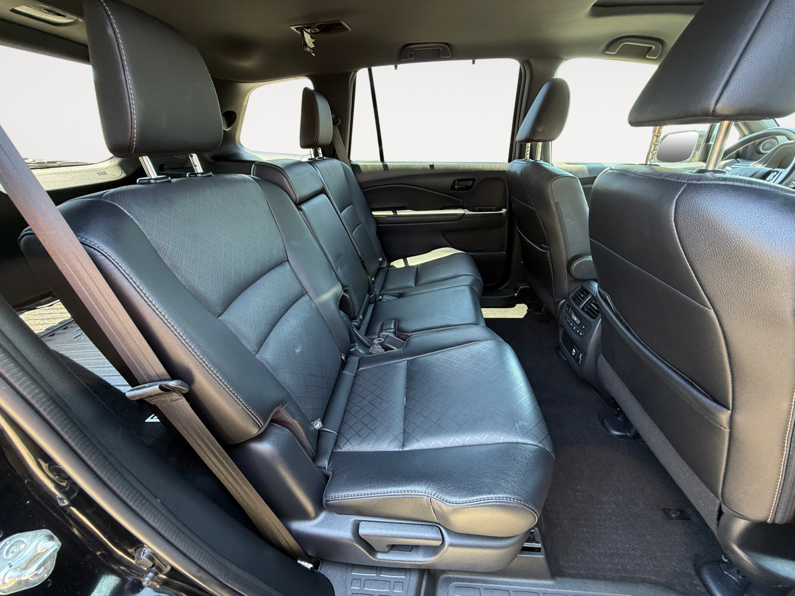 Used 2023 Honda Passport Elite image 18
