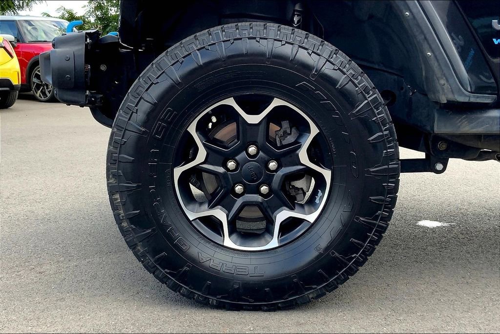 Used 2021 Jeep Wrangler Unlimited Rubicon 4xe w/ Dual Top Group image 9