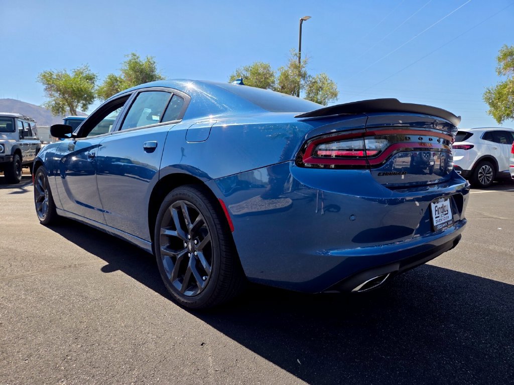 Used 2023 Dodge Charger SXT w/ Blacktop Package RWD image 4