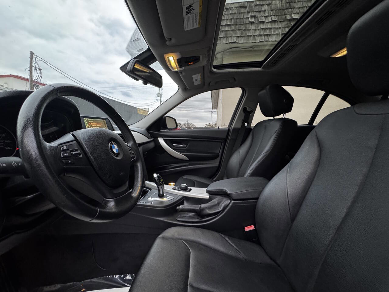 Used 2014 BMW 320i xDrive 320i xDrive AWD 4dr Sedan image 13