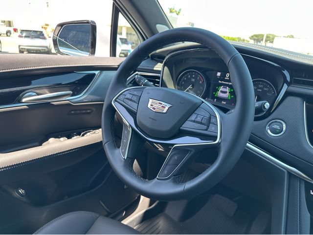 New 2026 Cadillac XT5 Premium Luxury w/ Driver Assist Package FWD image 8