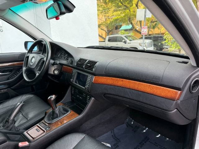 Used 2003 BMW 525i Wagon image 26