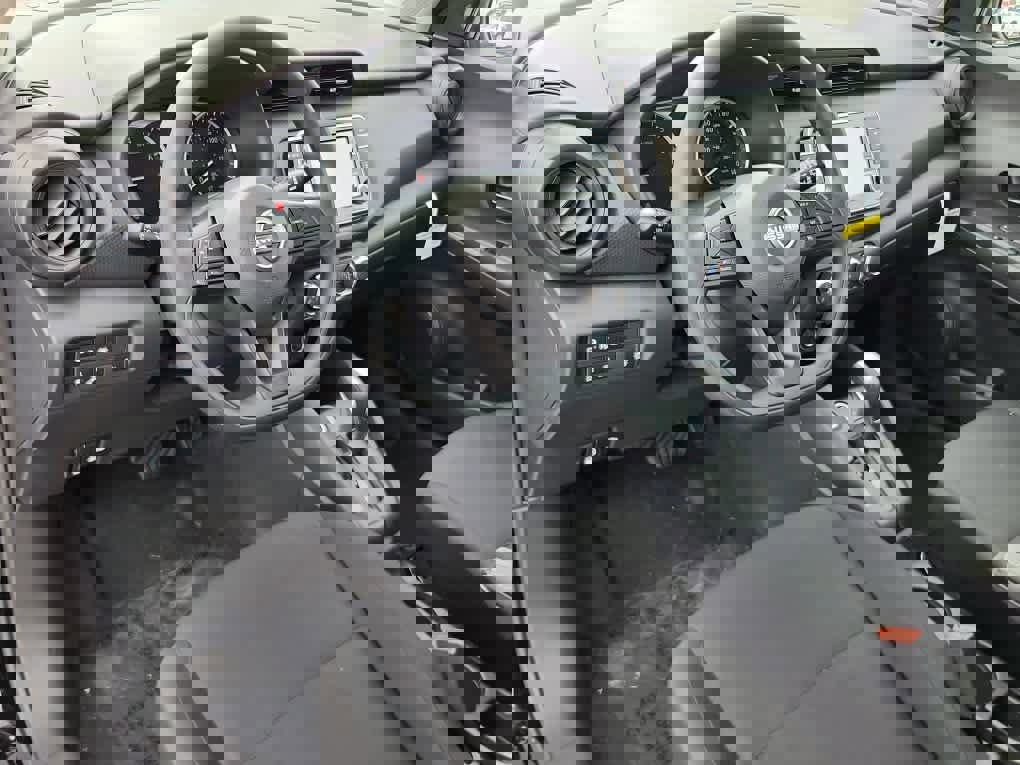 New 2025 Nissan Kicks Play S FWD image 11