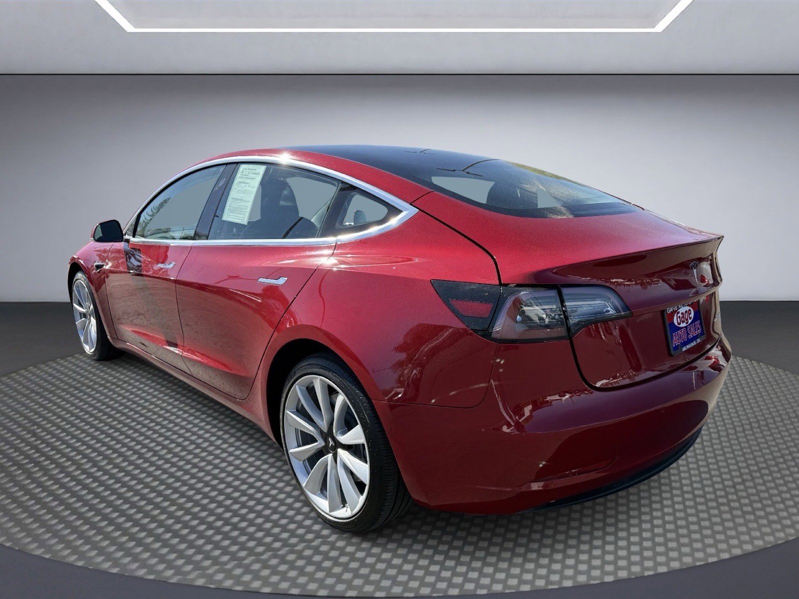 Used 2018 Tesla Model 3 image 4