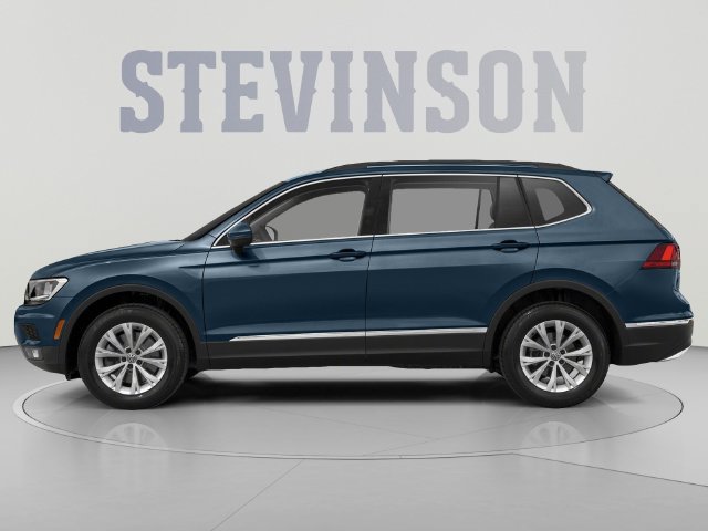 Used 2020 Volkswagen Tiguan SEL AWD/4WD image 3