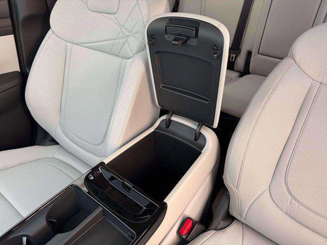 New 2026 Hyundai Tucson Blue SE AWD/4WD image 18