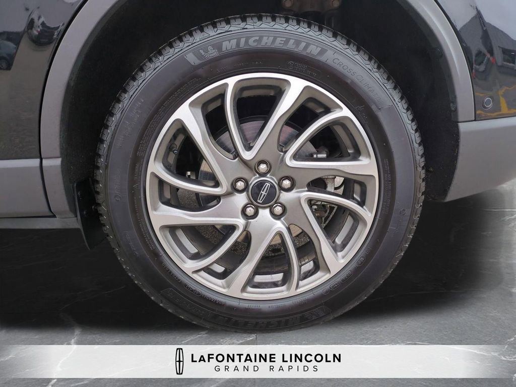 Certified 2021 Lincoln Corsair AWD image 33