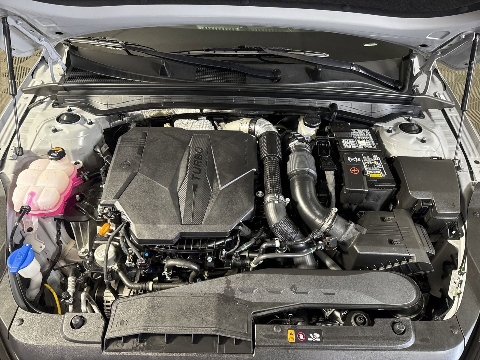 Used 2024 Kia K5 GT w/ GT1 Package image 29