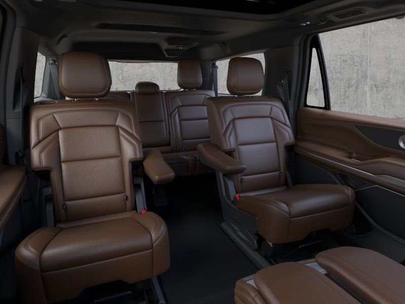 New 2026 Lincoln Navigator L Reserve AWD/4WD image 11