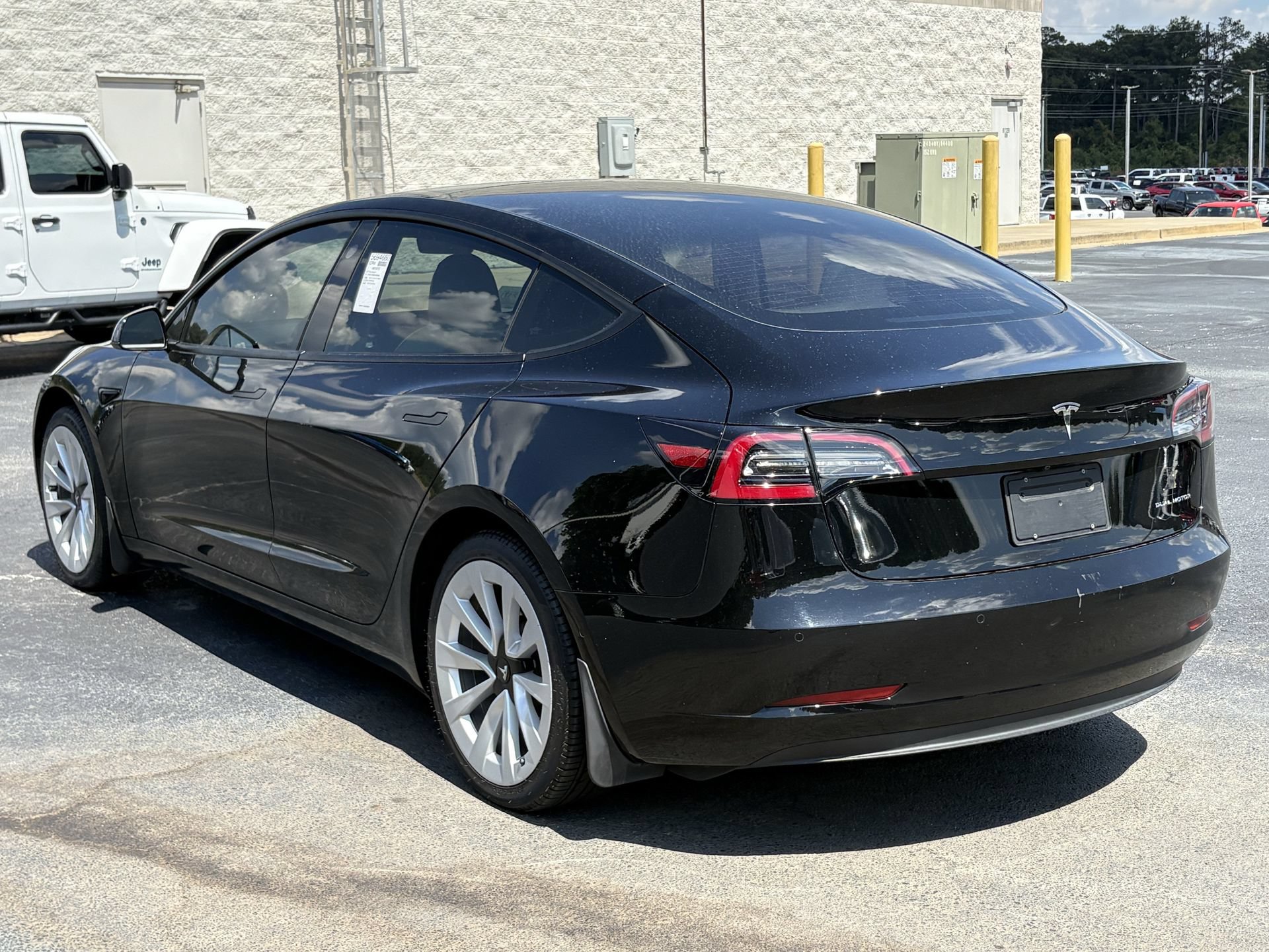 Used 2022 Tesla Model 3 Long Range AWD/4WD image 18