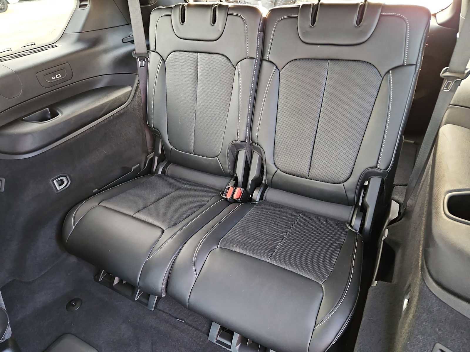 Used 2023 Jeep Grand Cherokee L Overland image 39