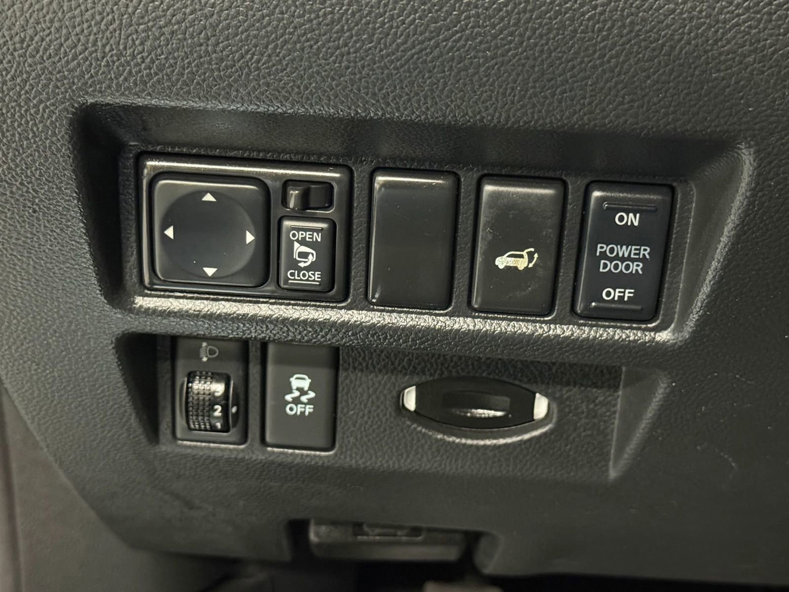 Used 2016 INFINITI QX70 3.7 image 27