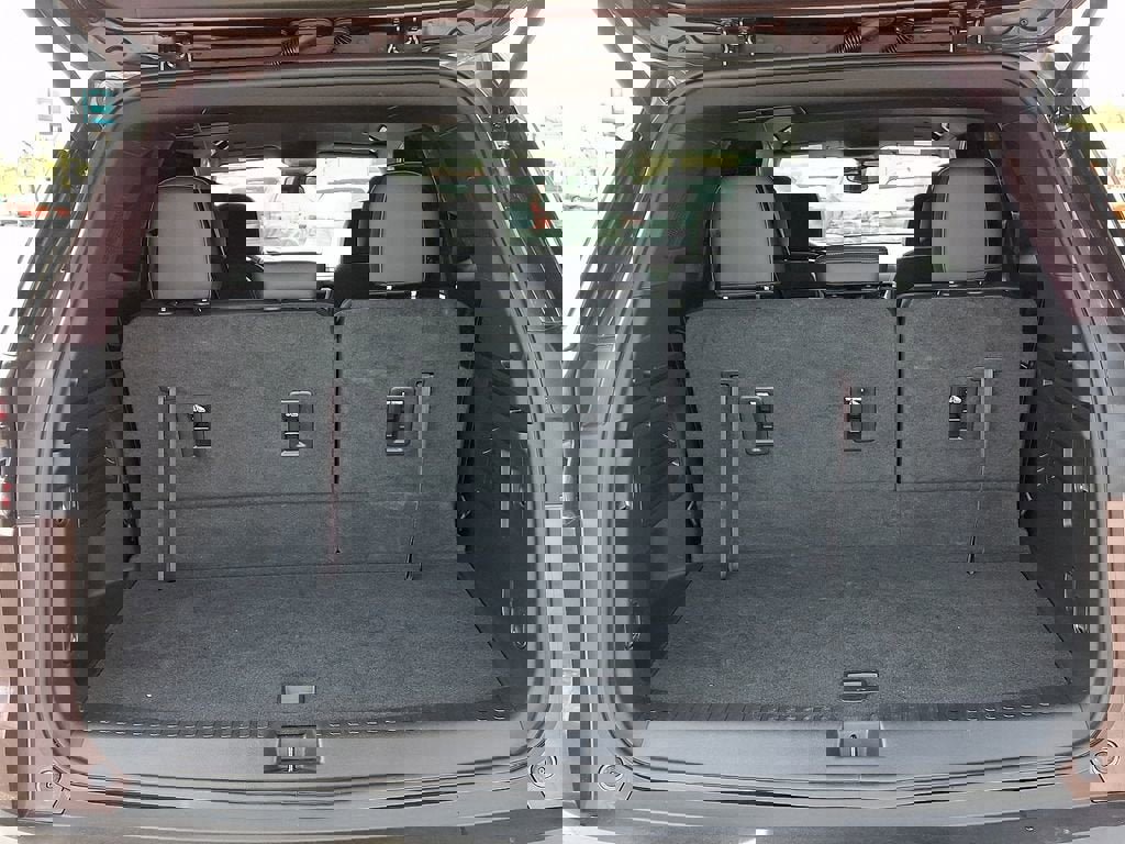 Certified 2024 GMC Acadia Elevation w/ Luxury Package image 30