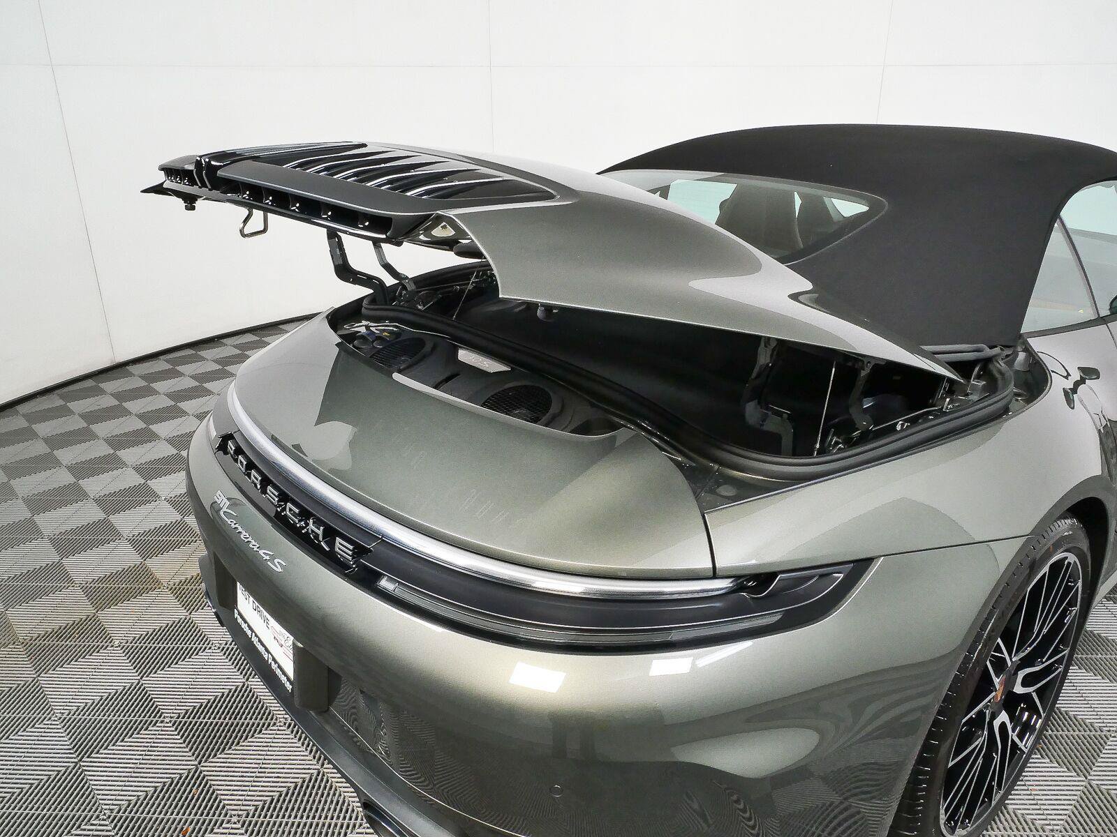 New 2026 Porsche 911 Carrera S RWD image 31
