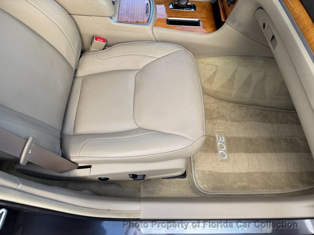 Used 2013 Chrysler 300 C RWD image 46