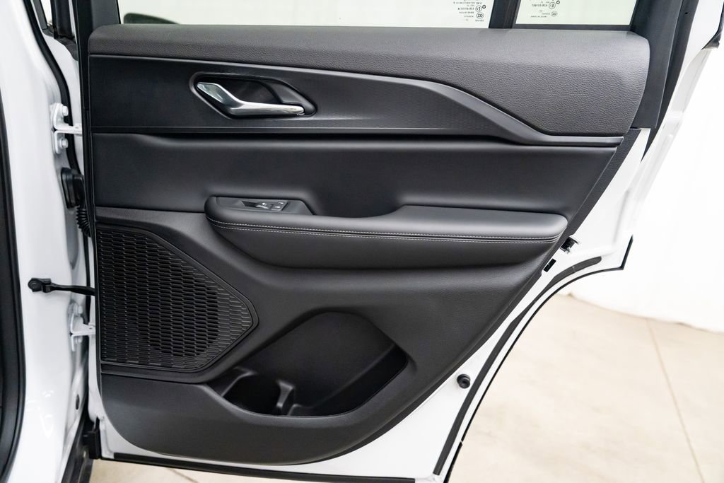 New 2025 Jeep Grand Cherokee Laredo X w/ Luxury Tech Group I image 29