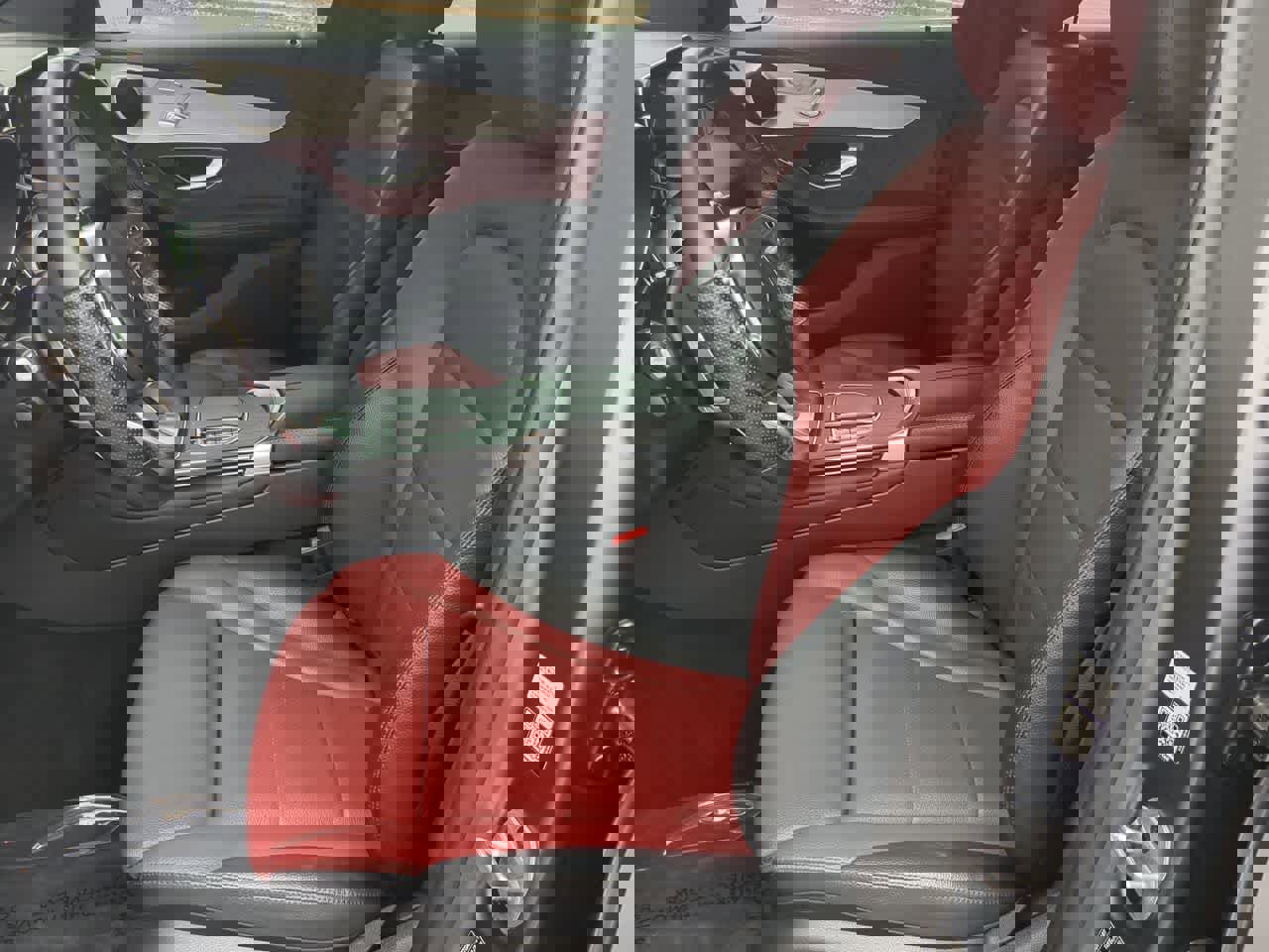 Used 2022 Mercedes-Benz GLC 300 4MATIC Coupe image 16