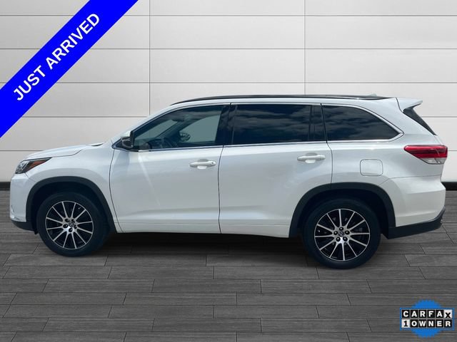 Used 2017 Toyota Highlander SE FWD image 6