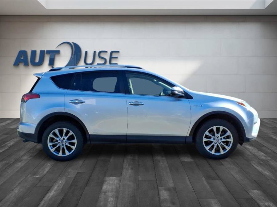 Used 2016 Toyota RAV4 Limited AWD/4WD image 2