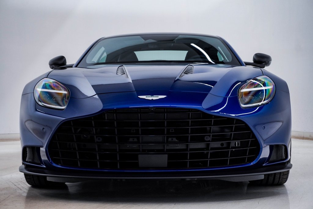 New 2025 Aston Martin Vanquish RWD image 5