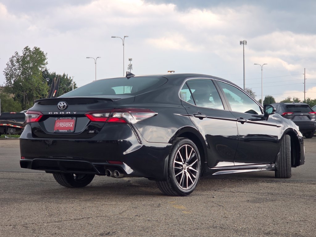 Used 2024 Toyota Camry SE w/ Cold Weather Package FWD image 24